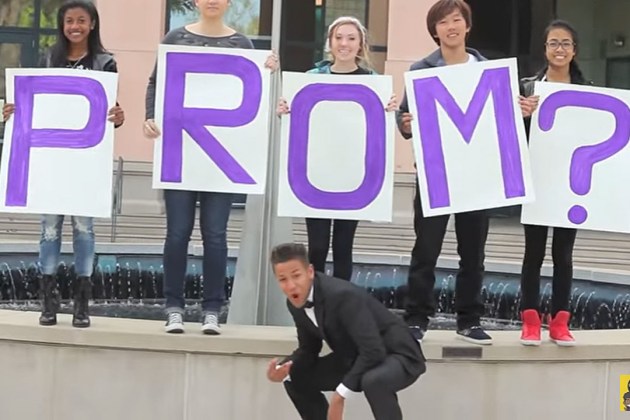 5 Best Celebrity Promposals! 5 Best Celebrity Promposals!