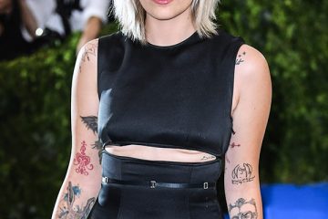 Paris Jackson Shares Nude Sunbathing Pic & Then Slams Haters after Backlash