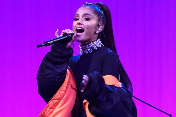 This NEW Battery Breakthrough Lets EVs Charge In Just Minutes