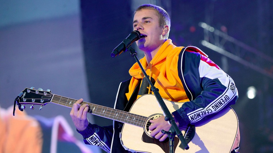 Fresh Green Dress Outfit Ideas. How to Wear and Style Stylish Green Dress for Summer? Fresh Green Dress Outfit Ideas. How to Wear and Style Stylish Green Dress for Summer?