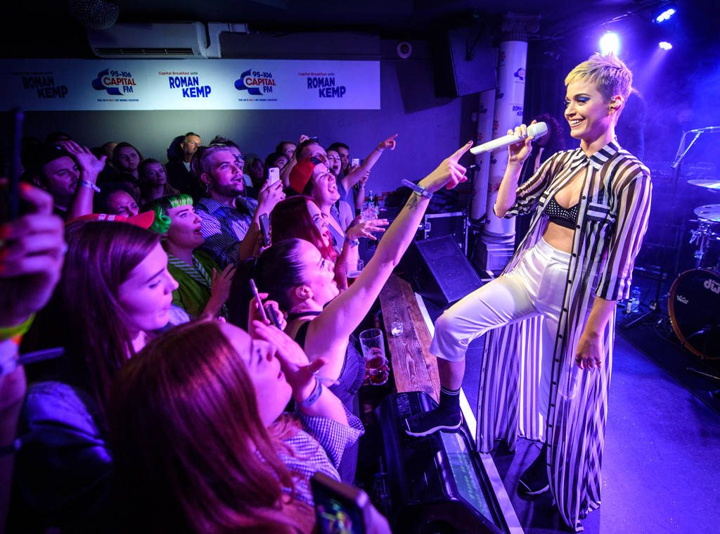 15 Secrets of Women Who ALWAYS Look Put Together | Classy Outfit Ideas￼