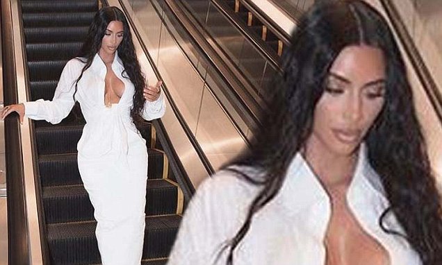 U.S National Guard Live Fires Hawkeye -105mm Mobile Weapon System U.S National Guard Live Fires Hawkeye -105mm Mobile Weapon System