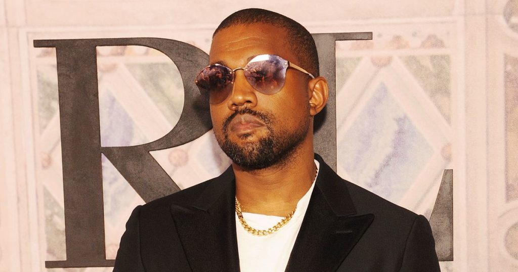 Kanye West announces he’s moving back to Chicago and has ‘already found a house’ Kanye West announces he’s moving back to Chicago and has ‘already found a house’