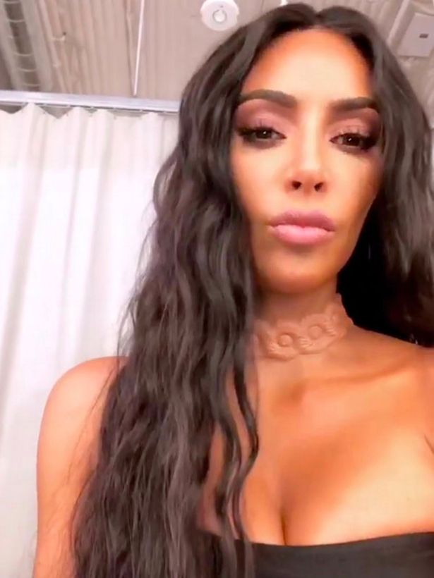 Kim Kardashian and Chrissy Teigen creep out fans with bizarre special effects skin modifications Kim Kardashian and Chrissy Teigen creep out fans with bizarre special effects skin modifications