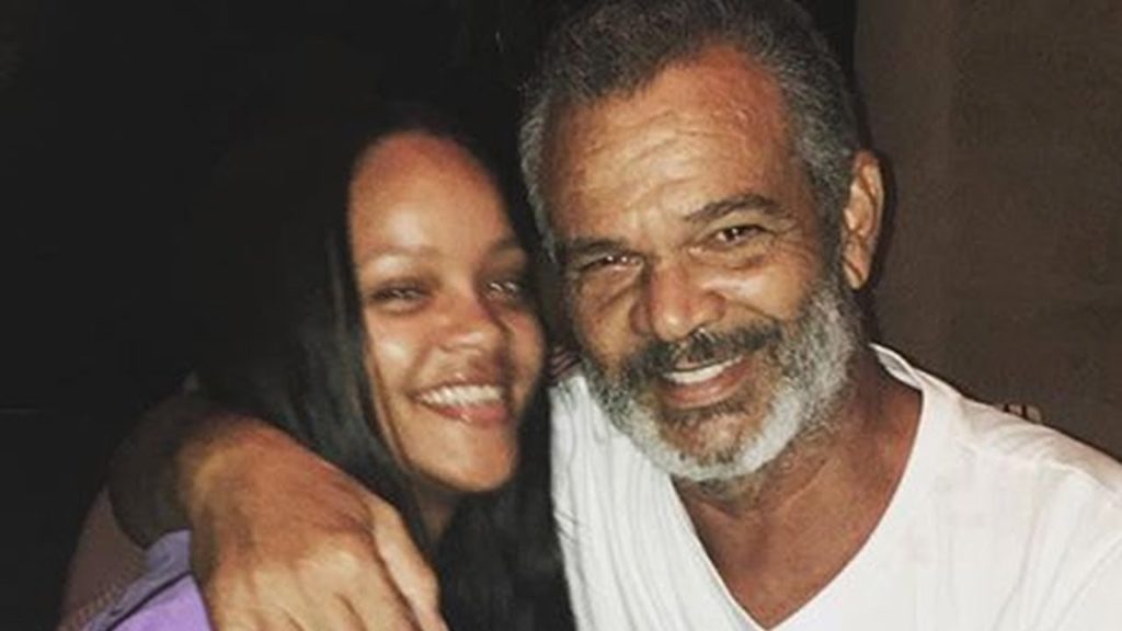 Rihanna is suing her father for pocketing Millions from her Fenty Makeup Brand! Rihanna is suing her father for pocketing Millions from her Fenty Makeup Brand!