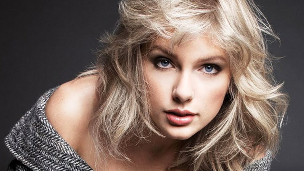 The Largest Ocean In The Solar System Is Revealed!