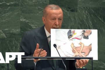 Erdogan Shows Israeli Atrocities in Gaza at UNGA 2025, Calls for Palestinian Recognition |