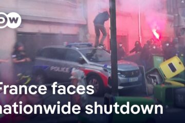 Nationwide protests begin in France as new PM Lecornu takes office | DW News